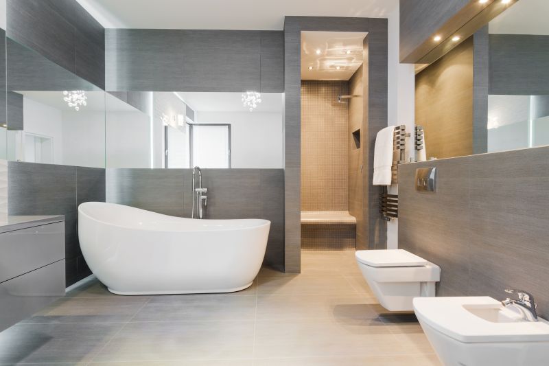Space-saving Bathtubs